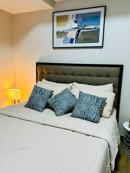 10G Cozy Condo At Park Mckinley West Near Venice Mall Manila Apartment