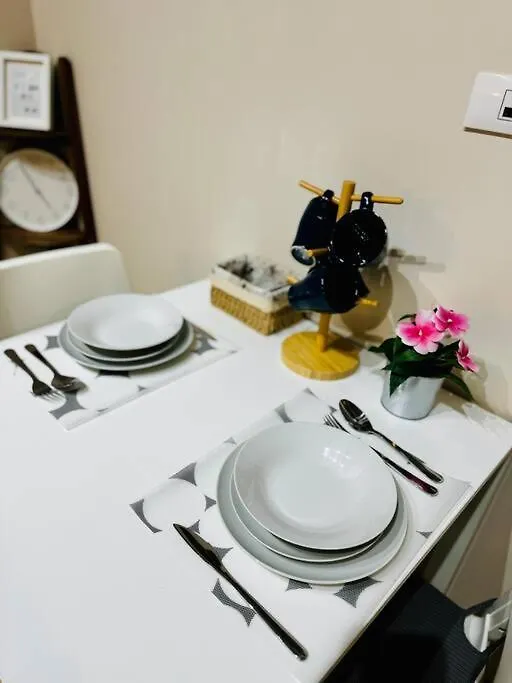 10G Cozy Condo At Park Mckinley West Near Venice Mall Manila Apartment
