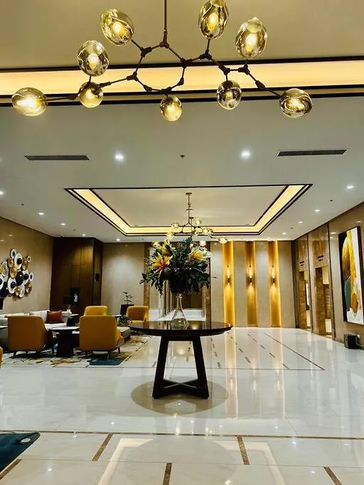 10G Cozy Condo At Park Mckinley West Near Venice Mall contacts